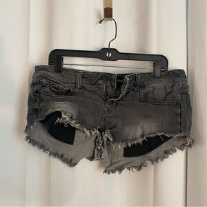 Women’s Express Jean Cut-Off Shorts